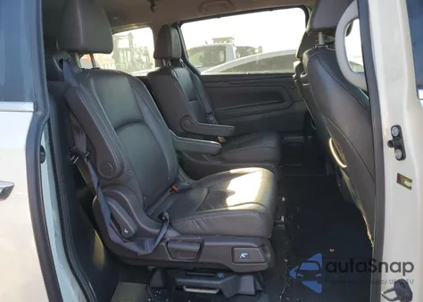 2018 Honda Odyssey Touring из США, поврежденный, VIN 5FNRL6H8XJB002031